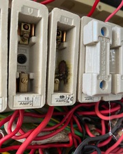 Want a reliable local electrical contractor in Melbourne